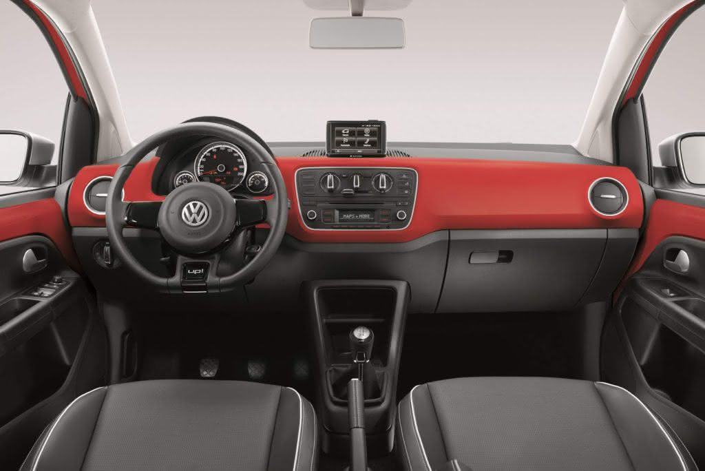Volkswagen-up-2016-Turbo-Interior-1