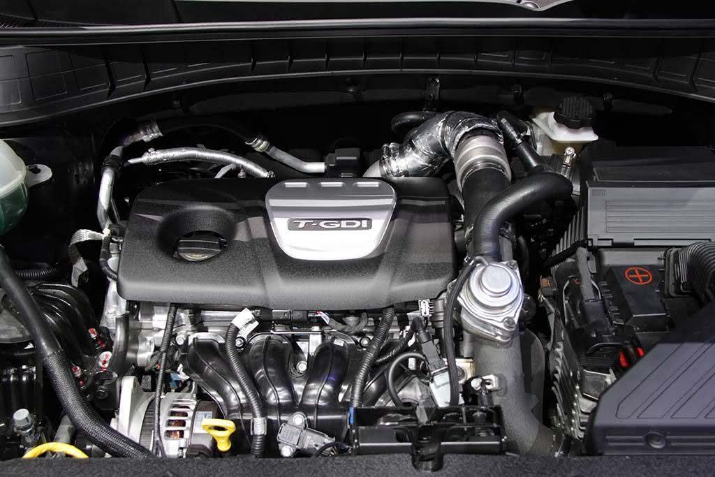 Hyundai-Tucson-turbodiesel-engine