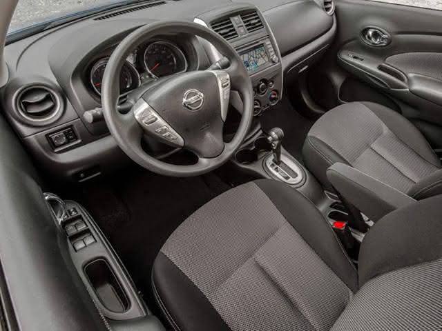novo-Nissan-Versa-2017-Automatico (2)