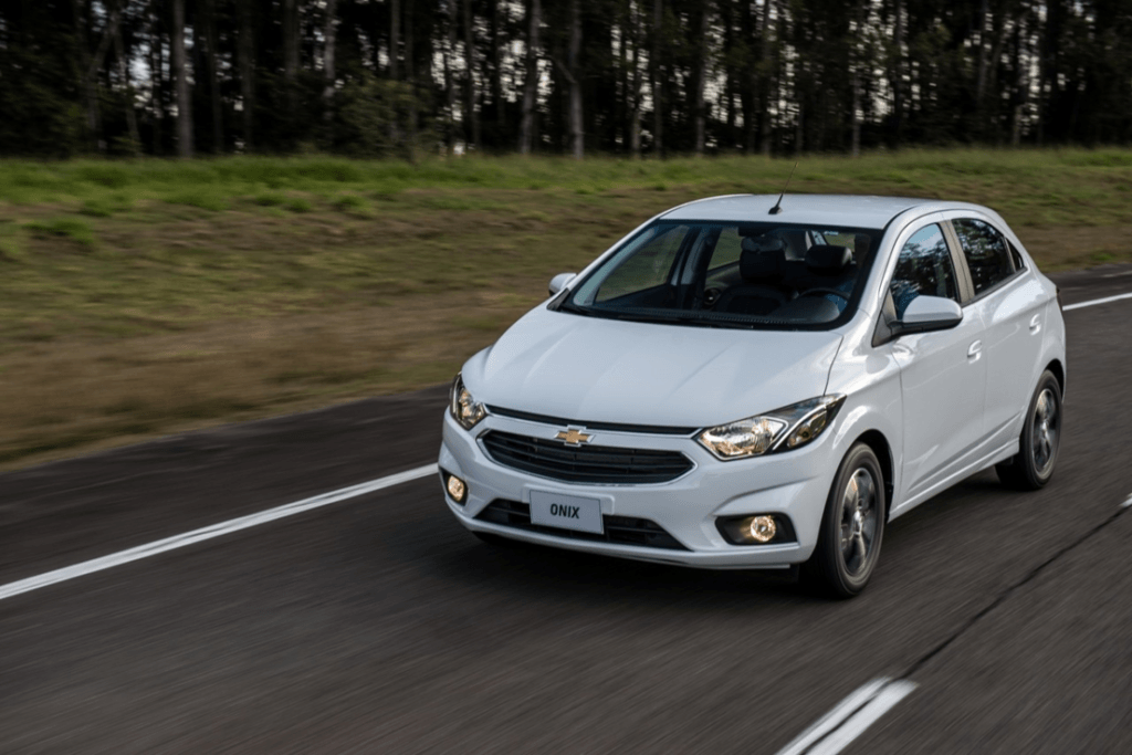 CHEVROLET ONIX 2019 → Preços, Fotos, Versões, Ficha Técnica